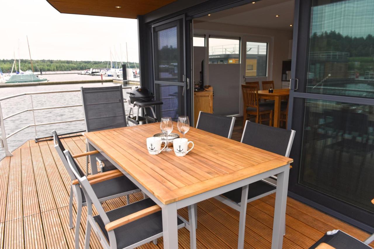 Hausboote Am Baerwalder See Traumhaus-Mieten Klitten Extérieur photo